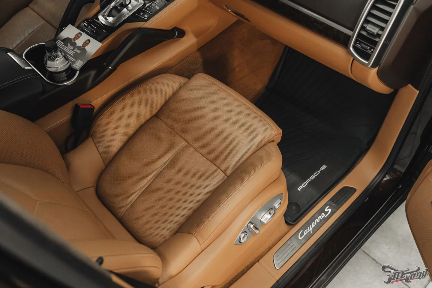 Детейлинг-услуги для Porsche Cayenne. Подготовим автомобиль к сезону?